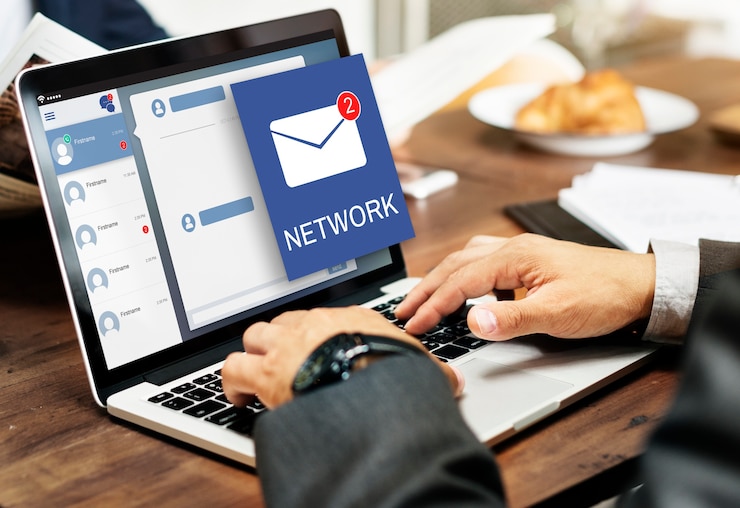 letter-envelop-message-notification-concept_53876-13786
